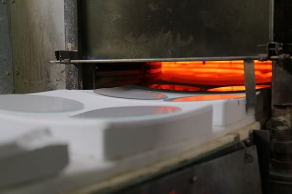 Bottle annealing furnace heater